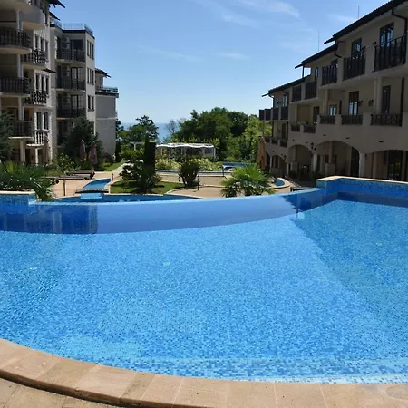 Pearl Beach In The Cliff 2 Апартамент *