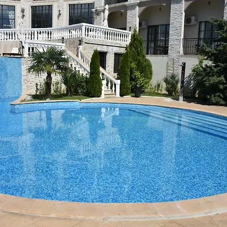 Апартамент Pearl Beach In The Cliff 2 *